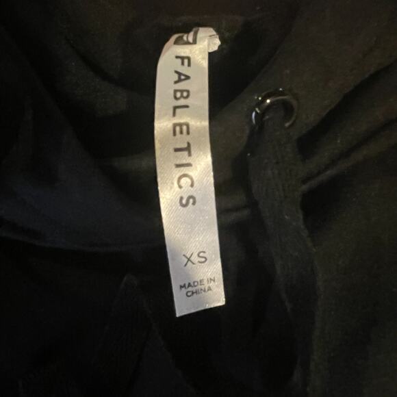 Fabletics Dress Womens XS Black Yukon Hoodie Sweatshirt Pocket Athletic Pullover - Picture 7 of 11
